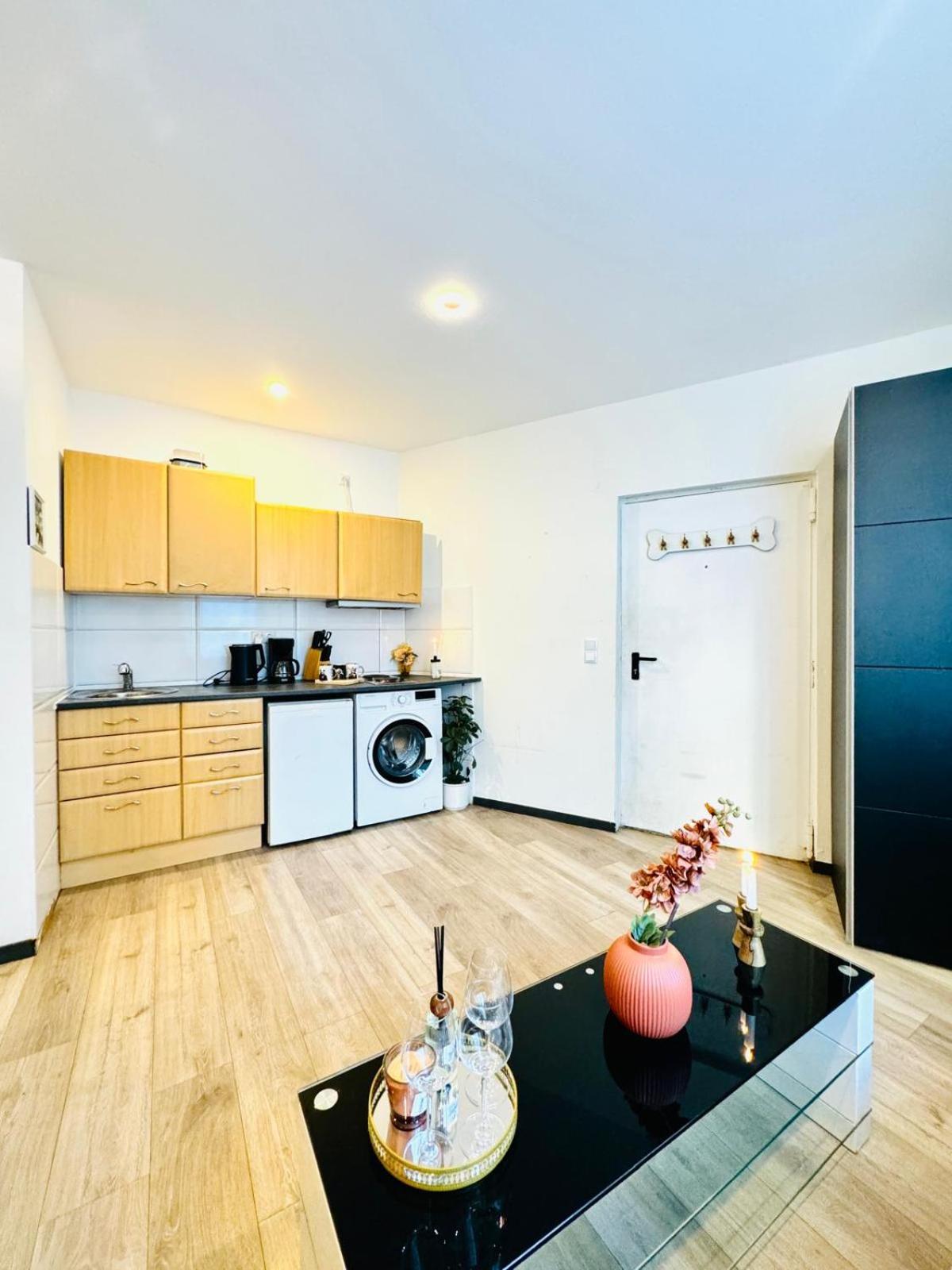 Central King Studio - 10 Mins Walk From Downtown Wenen Buitenkant foto